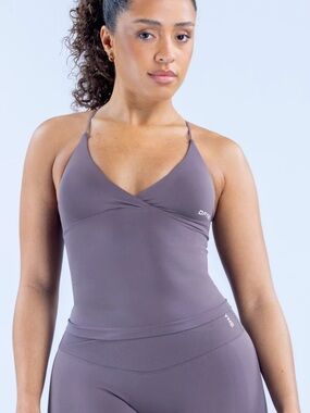 DFYNE Vision Twist Front Longline Top